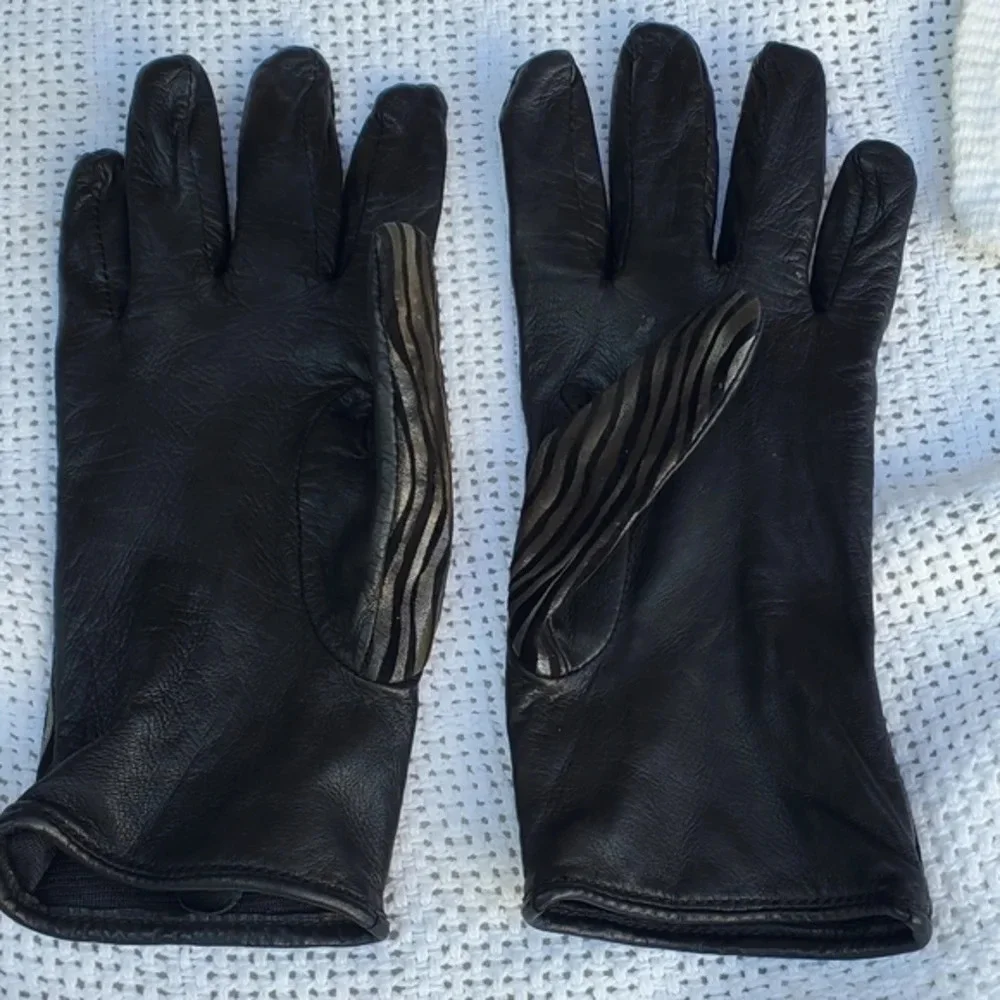 Metallic‎ Leather Gloves M